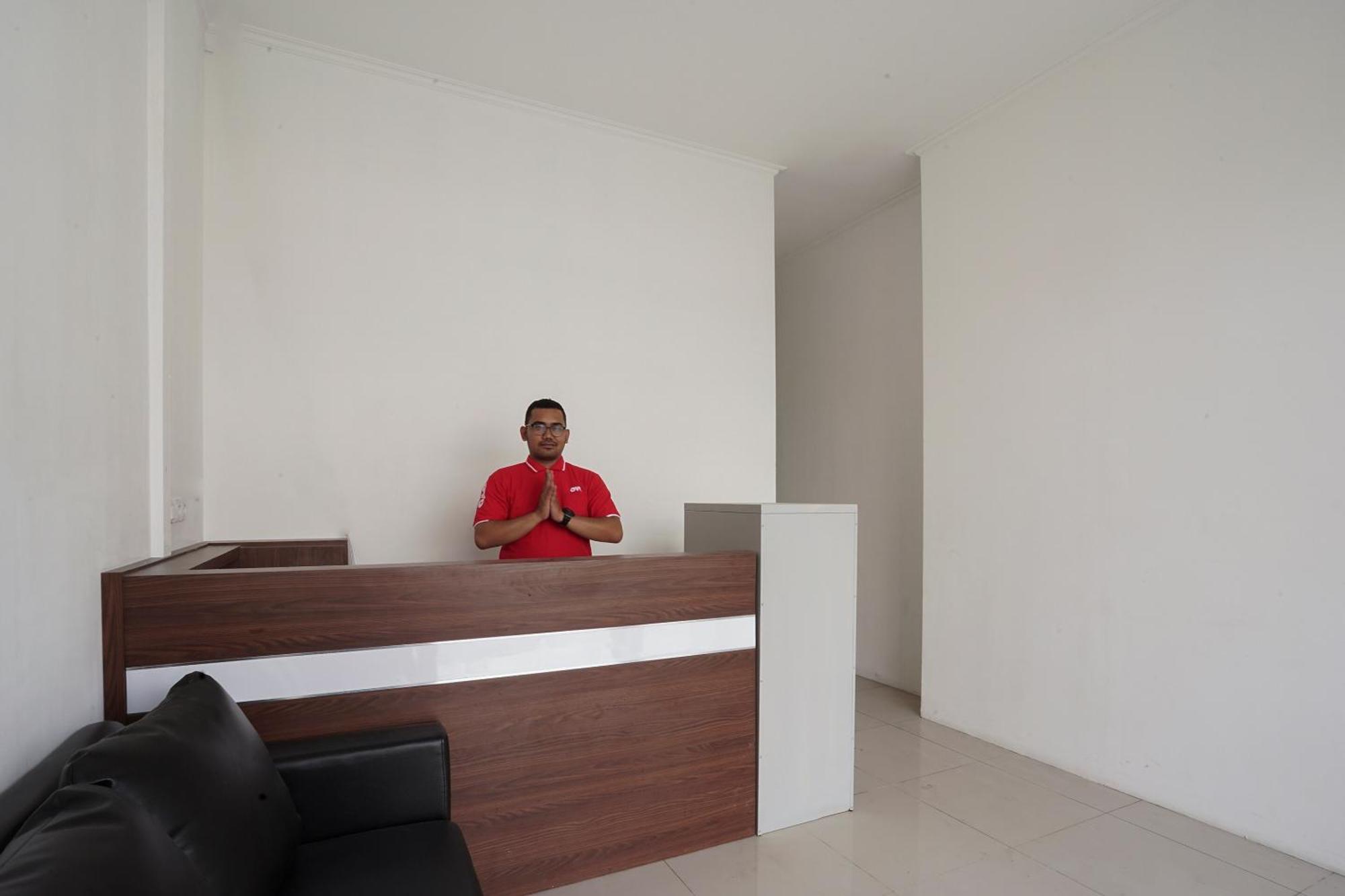 Super Oyo 2183 Cibeureum Residence Bandung Buitenkant foto