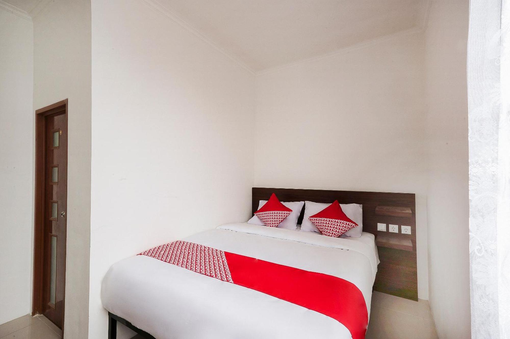 Super Oyo 2183 Cibeureum Residence Bandung Buitenkant foto