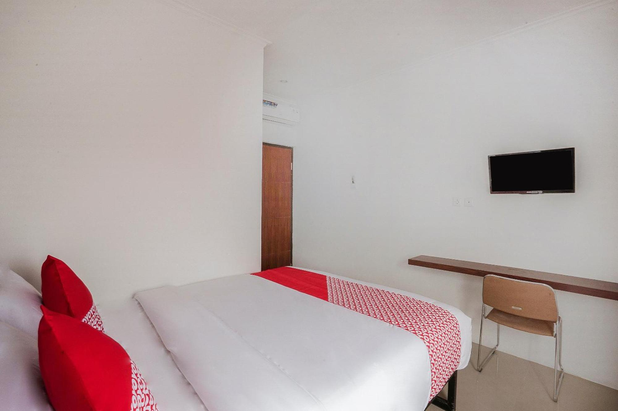 Super Oyo 2183 Cibeureum Residence Bandung Buitenkant foto
