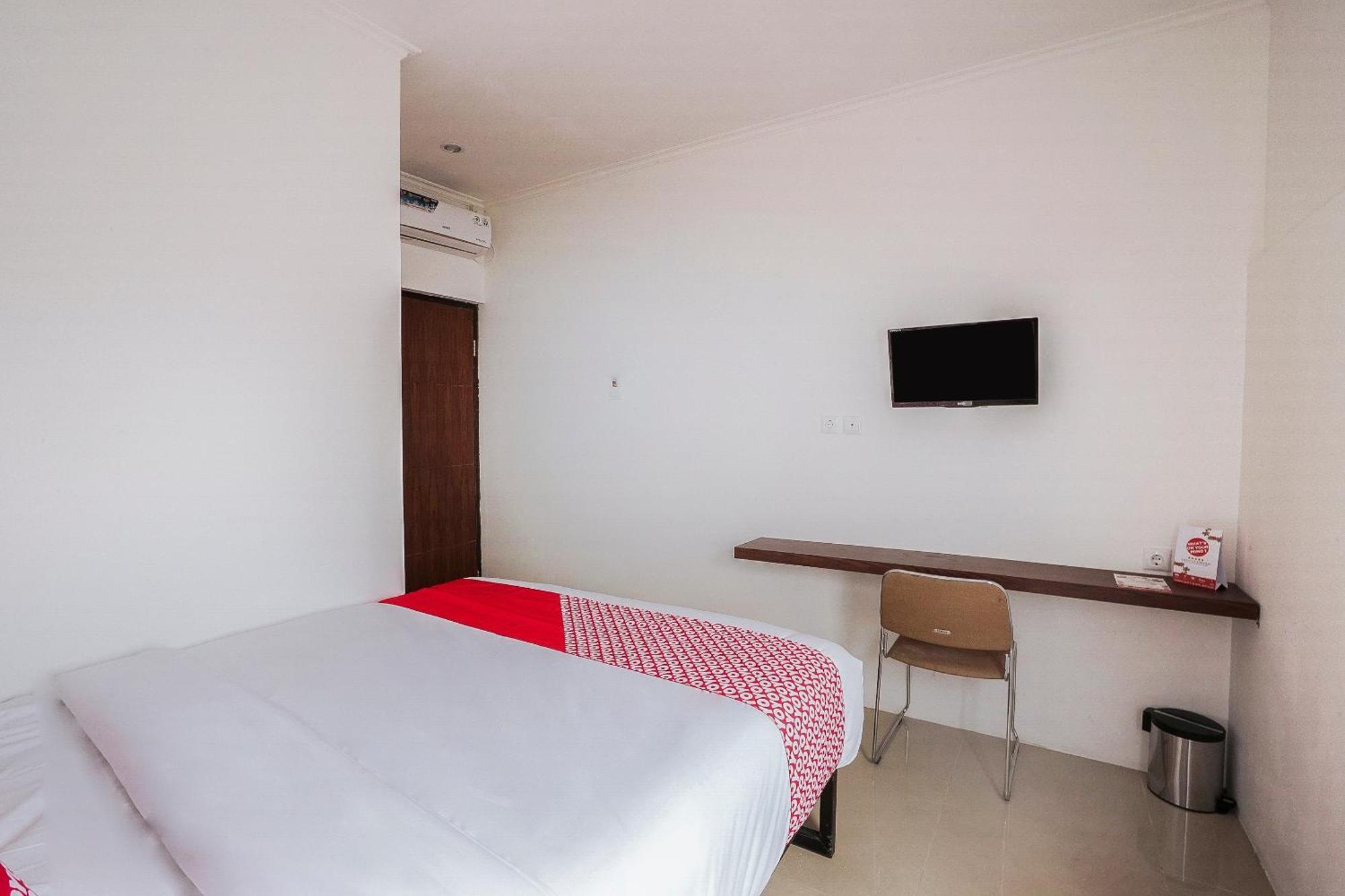 Super Oyo 2183 Cibeureum Residence Bandung Buitenkant foto