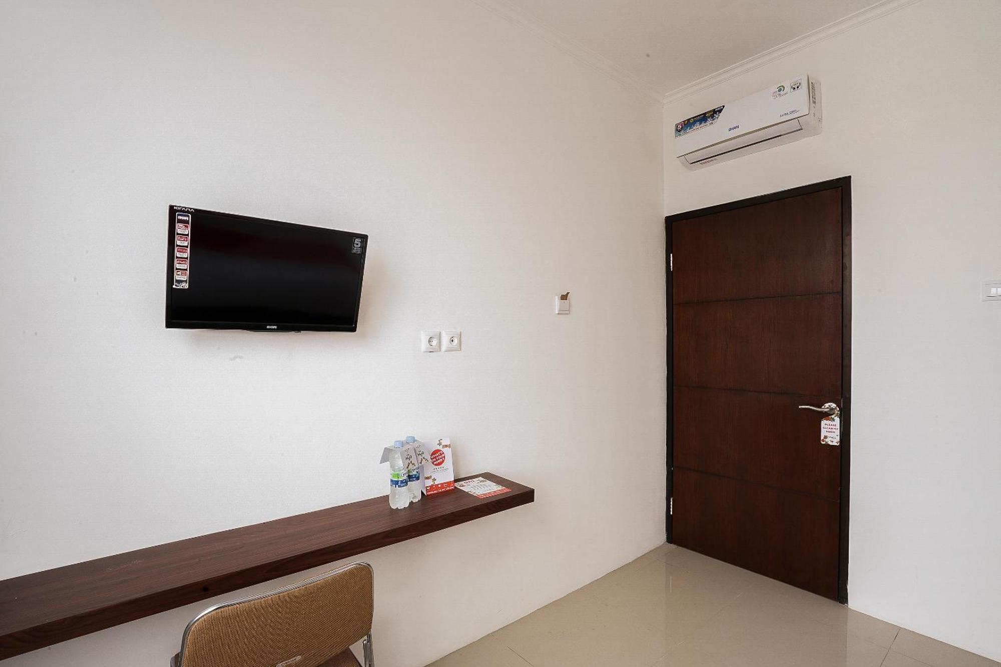 Super Oyo 2183 Cibeureum Residence Bandung Buitenkant foto